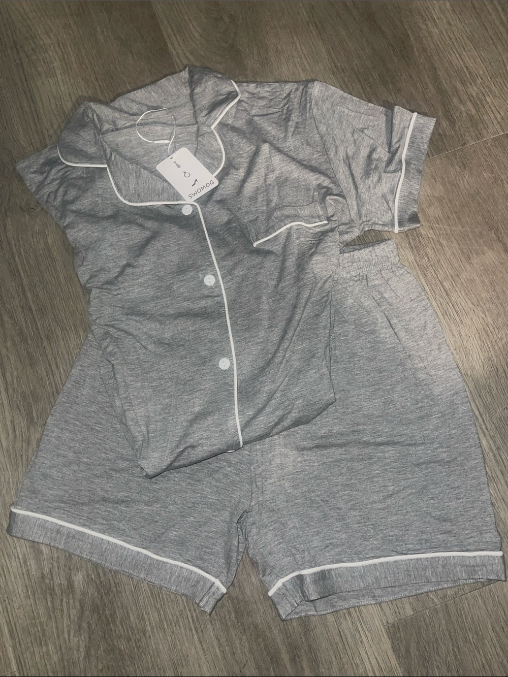 Girls Gray Short Sleeve Pajama Set with White Piping